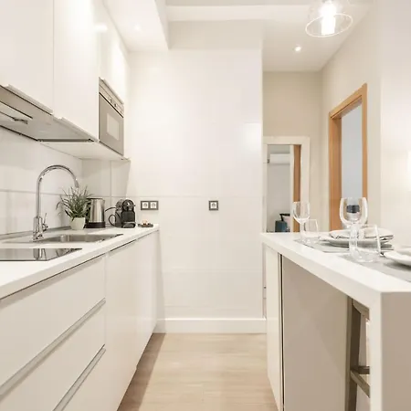 Cozy With Parking In The Center By Rems Apartment