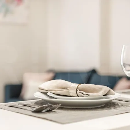 Cozy With Parking In The Center By Rems * Malaga